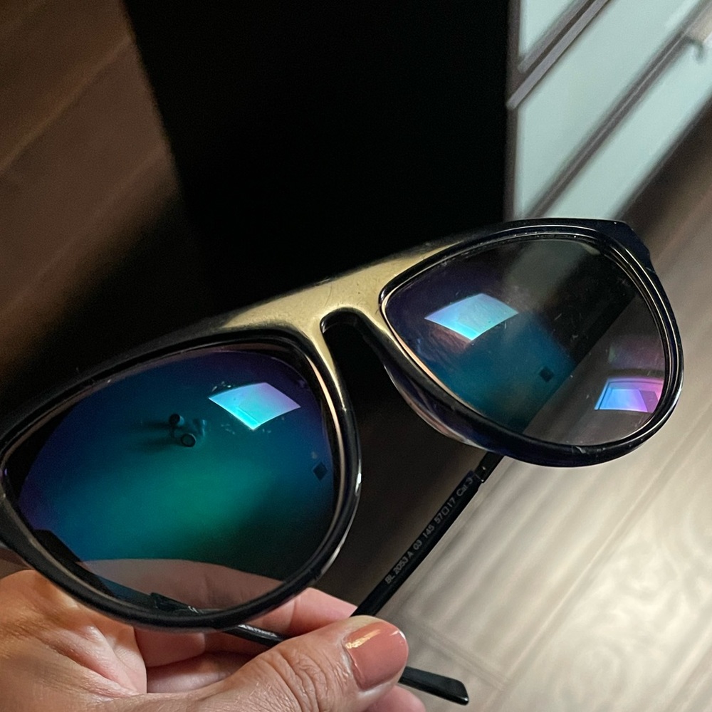 BALMAIN Paris Stylish Sunglasses - Picture 10 of 12
